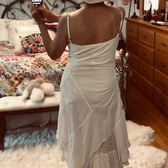 Summer white dress - Picture 3 of 7